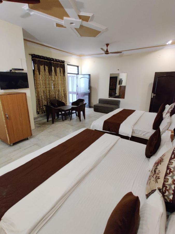 Vrinda Apartment *